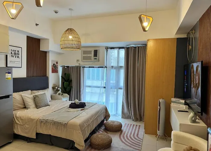 Unit Mckinley Hill Taguig Cd21h *