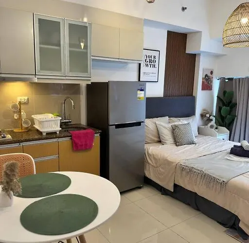 Unit Mckinley Hill Taguig Cd21h *